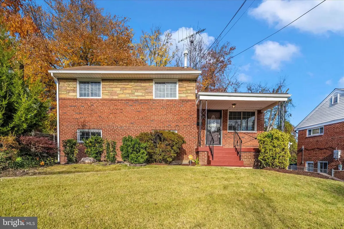 418 Saint Margarets Dr, Capitol Heights, MD 20743 - Image #1