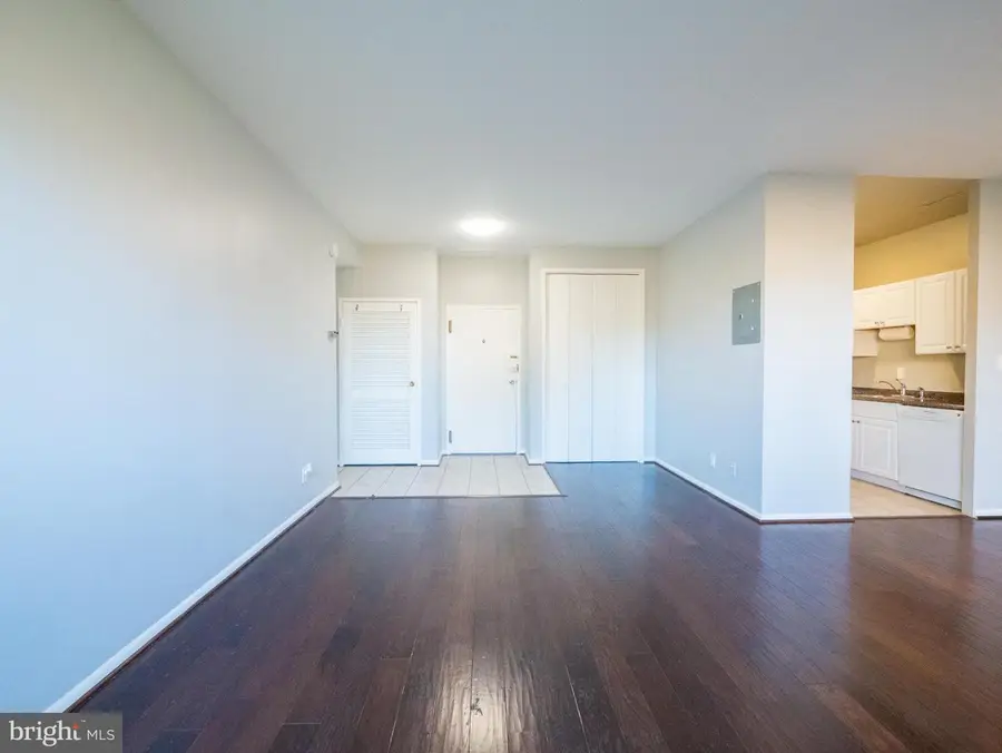 3450 Toledo Ter #106, Hyattsville, MD 20782 - Image #2