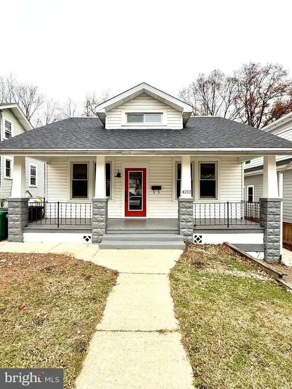 4212 Kennedy St, HYATTSVILLE, MD 20781