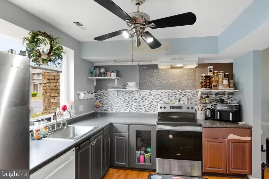 8264 Canning Ter, Greenbelt, MD 20770 - Image #3