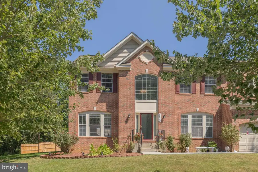 6810 Ashleys Crossing Ct, Temple Hills, MD 20748 - Image #3