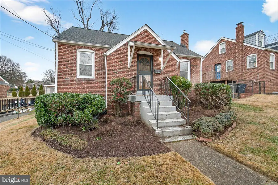 3704 Kennedy St, Hyattsville, MD 20782 - Image #2