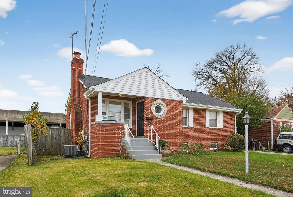 2817 Colebrooke Dr, Temple Hills, MD 20748 - Image #1