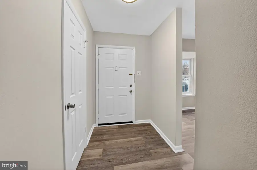 8209 Londonderry Ct, Laurel, MD 20707 - Image #3