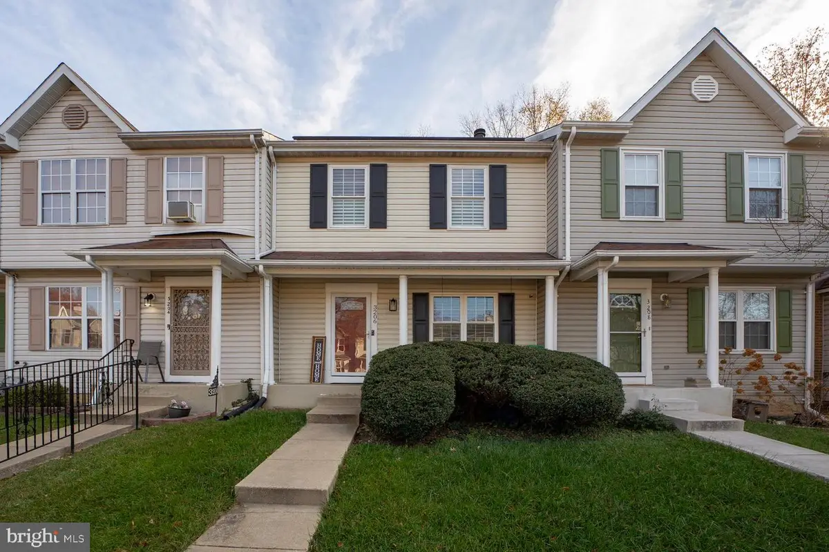 3206 Forest Run Dr, District Heights, MD 20747 - Image #1