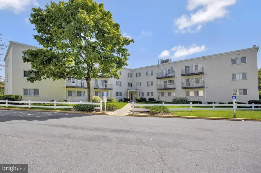5601 Parker House Ter #201, Hyattsville, MD 20782 - Image #3