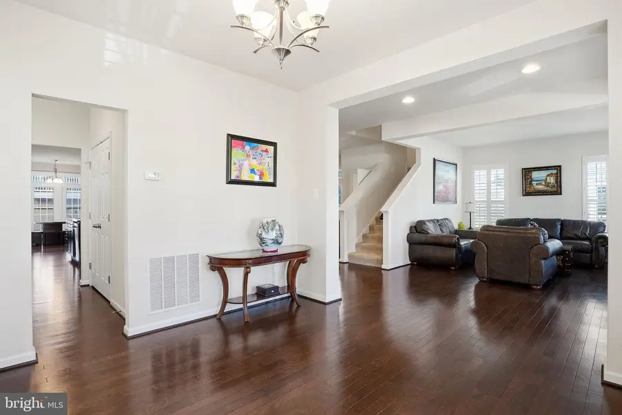 7207 Maisson Ridge Cir, Beltsville, MD 20705 - Image #2