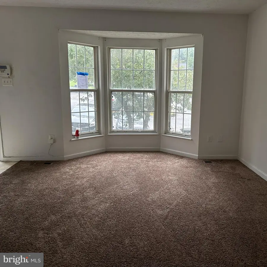 2024 S Anvil Ln, Temple Hills, MD 20748 - Image #2