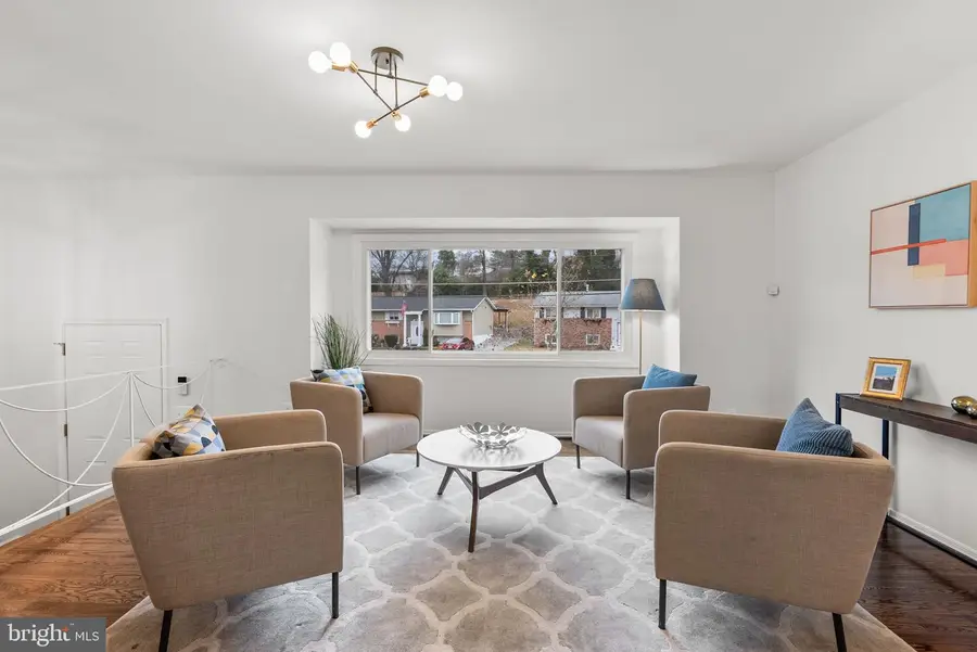 5513 Helmont Dr, Oxon Hill, MD 20745 - Image #2