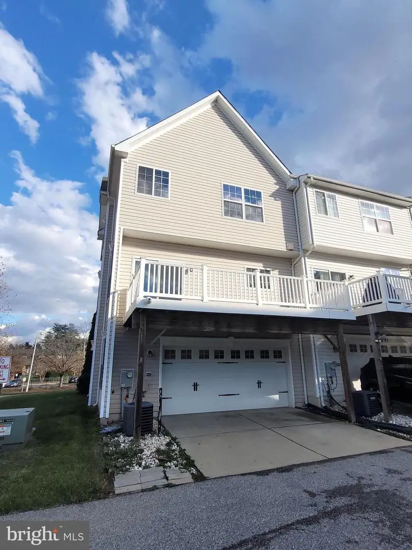 8 Cindy Ln, Capitol Heights, MD 20743 - Image #2