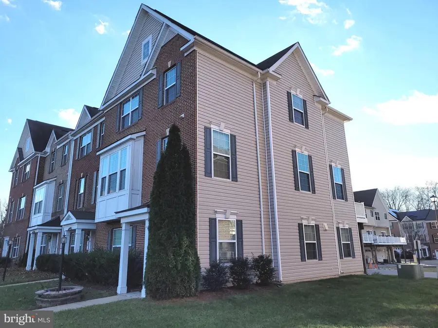 8 Cindy Ln, Capitol Heights, MD 20743 - Image #3