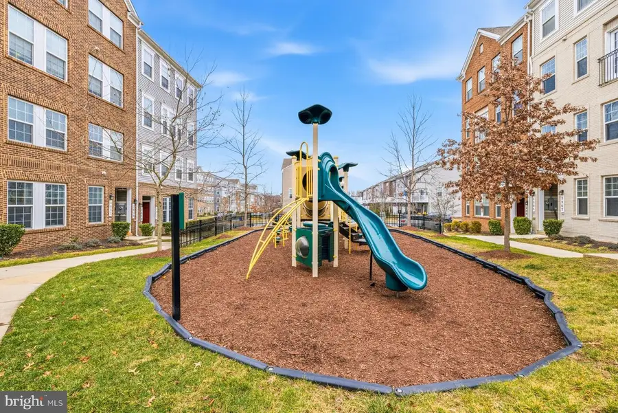 2917 Duvall Ridge Rd #559, Hyattsville, MD 20785 - Image #3