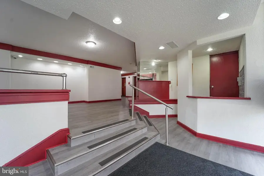 1822 Metzerott Rd #308, Hyattsville, MD 20783 - Image #3