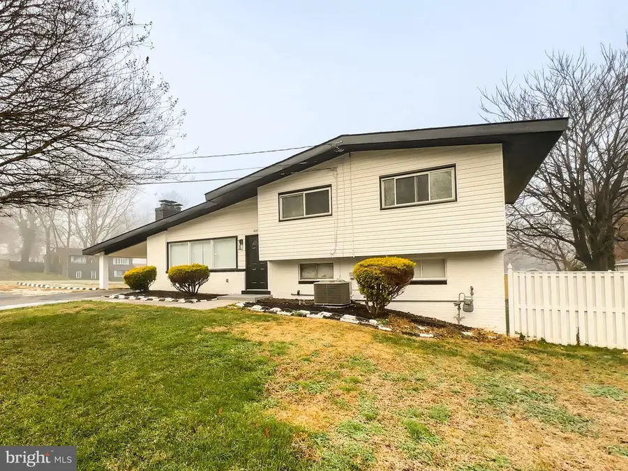 6005 Middleton Ln, Temple Hills, MD 20748 - Image #2