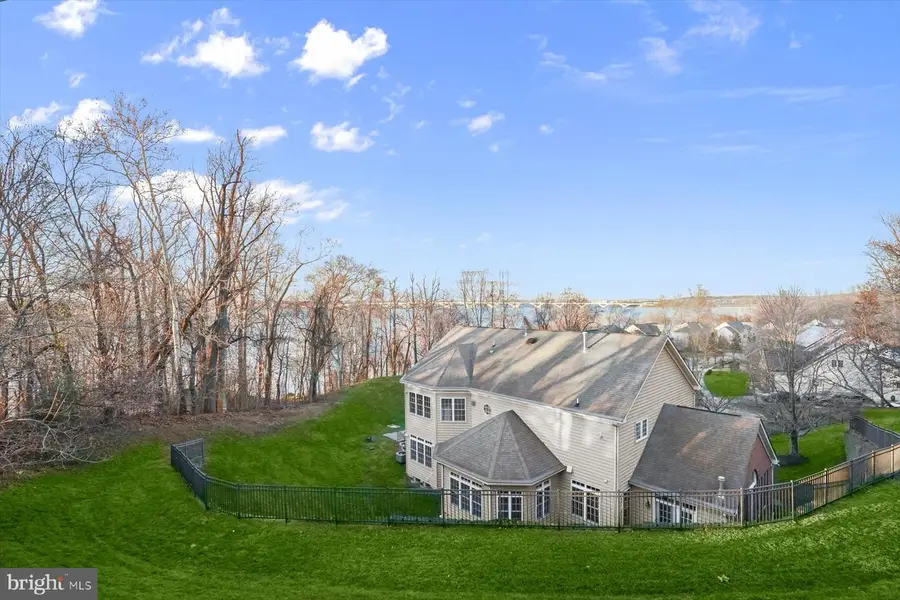 8220 Waterside Ct, Fort Washington, MD 20744 - Image #2