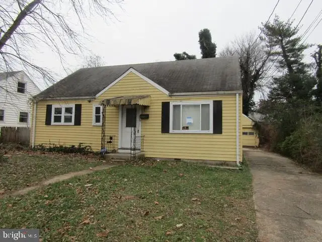 2711 Lakehurst Ave, Forestville, MD 20747 - Image #2