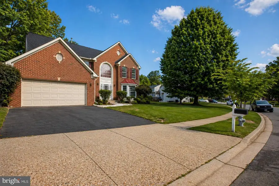 8508 Hillview Rd, Landover, MD 20785 - #2
