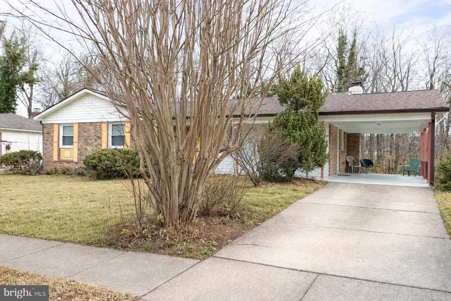 9410 Dashia Dr, Fort Washington, MD 20744 - Image #2