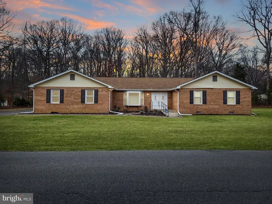 223 Manning Rd E, Accokeek, MD 20607 - #2
