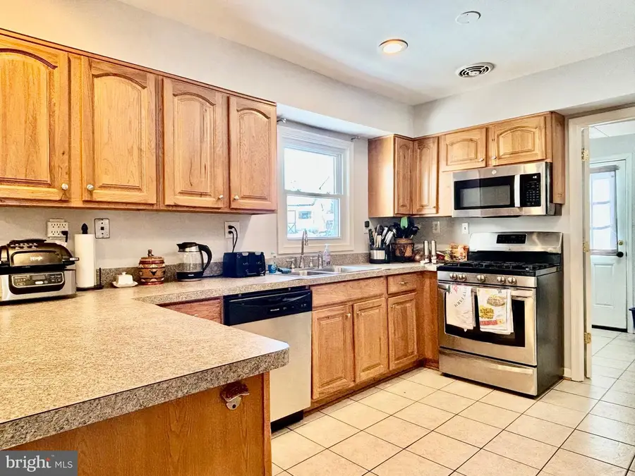 12704 Keswick Ln, Bowie, MD 20715 - #3