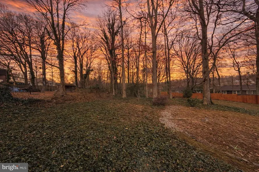 7118 Lory Ln, Lanham, MD 20706 - Image #2