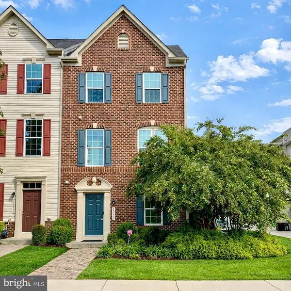 10512 Presidential Pkwy, UPPER MARLBORO, MD 20772