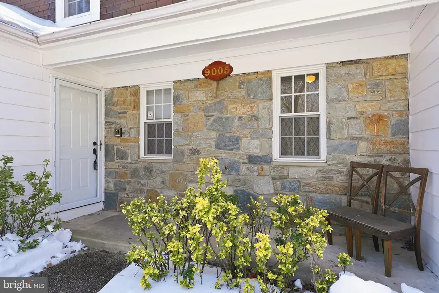 9005 Loughran Rd, Fort Washington, MD 20744 - #2