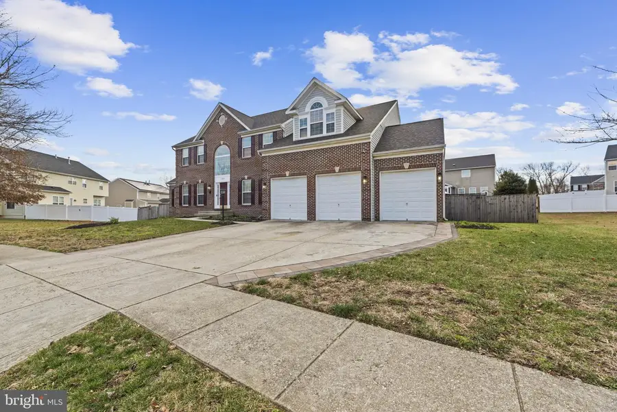 12607 Wallace Ln, Upper Marlboro, MD 20772 - Image #2