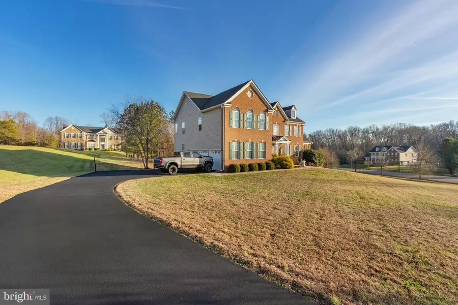 6812 Osborne Hill Dr, Upper Marlboro, MD 20772 - Image #2
