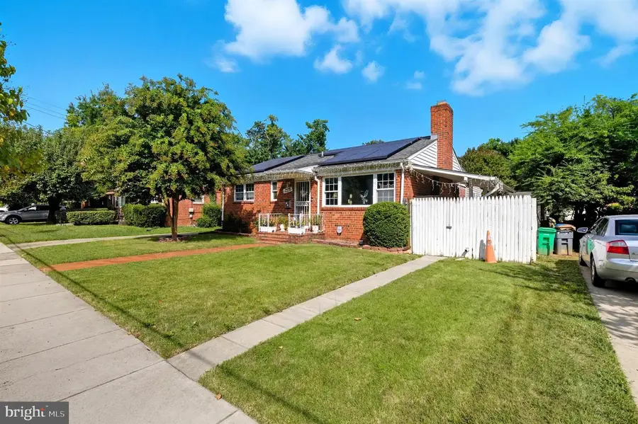 1926 Lebanon St, Hyattsville, MD 20783 - #3