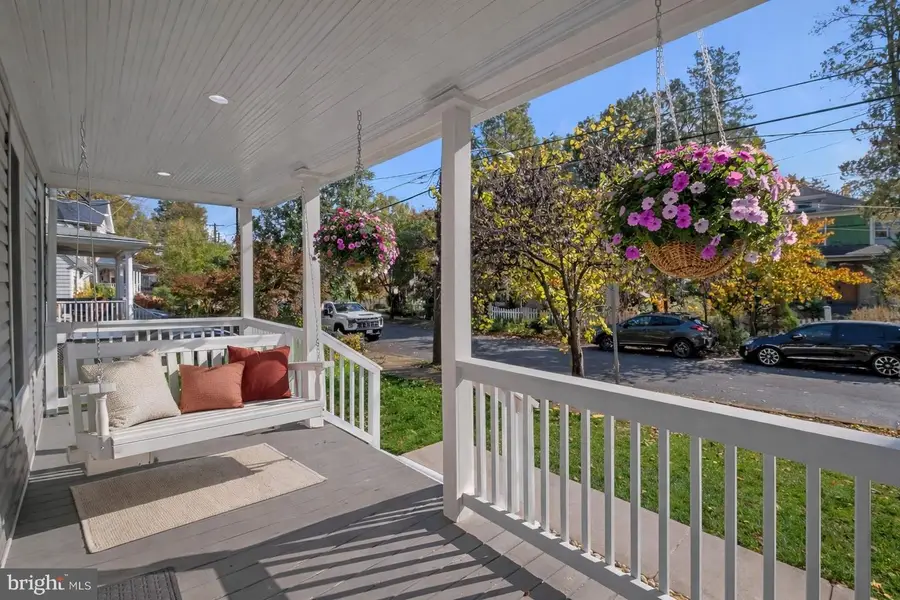 3002 Bunker Hill Rd, Mount Rainier, MD 20712 - Image #2