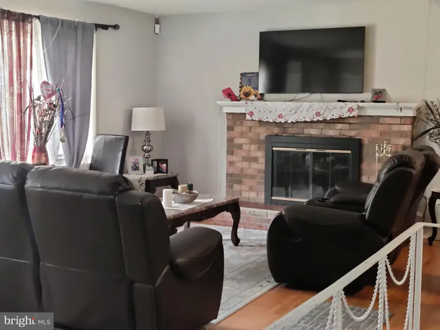 3004 Merva Ct, Fort Washington, MD 20744 - Image #2