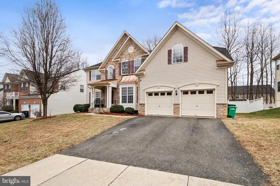 9015 Helmsley Dr, Clinton, MD 20735 - Image #2