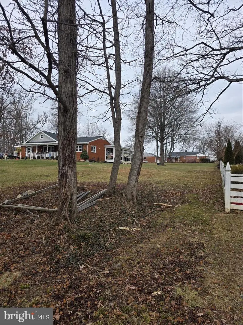 9524 Dubarry Ave, Lanham, MD 20706 - Image #3