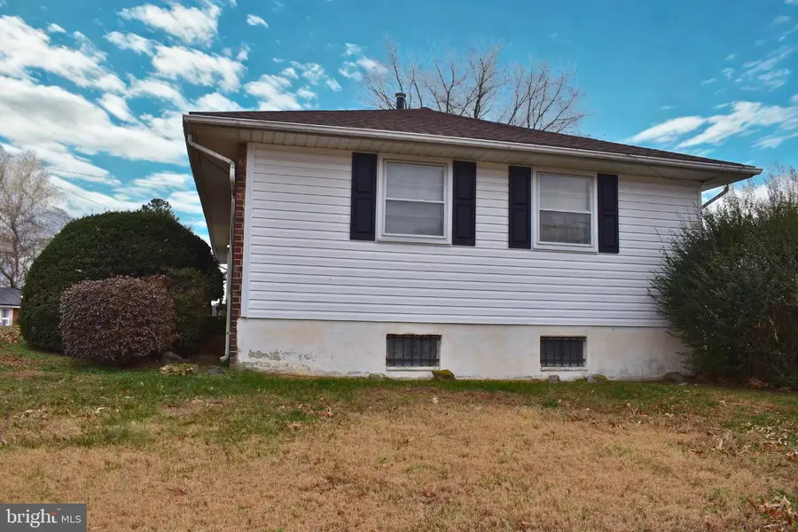 1001 Elderberry Pl, Capitol Heights, MD 20743 - Image #3
