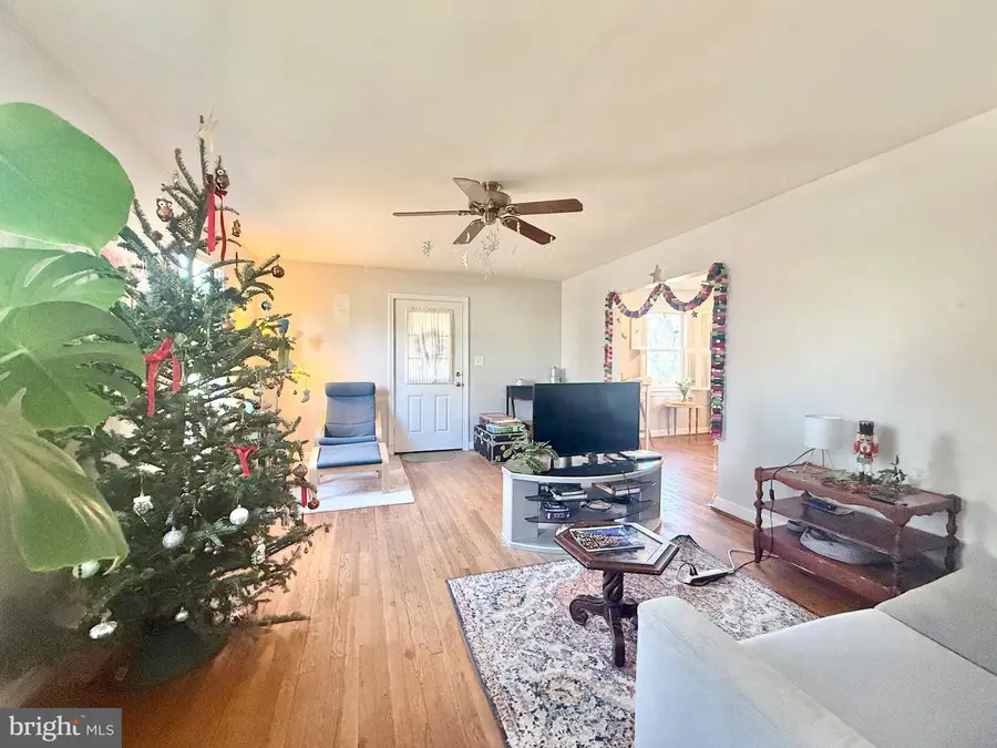 9525 49th Ave, College Park, MD 20740 - Image #3