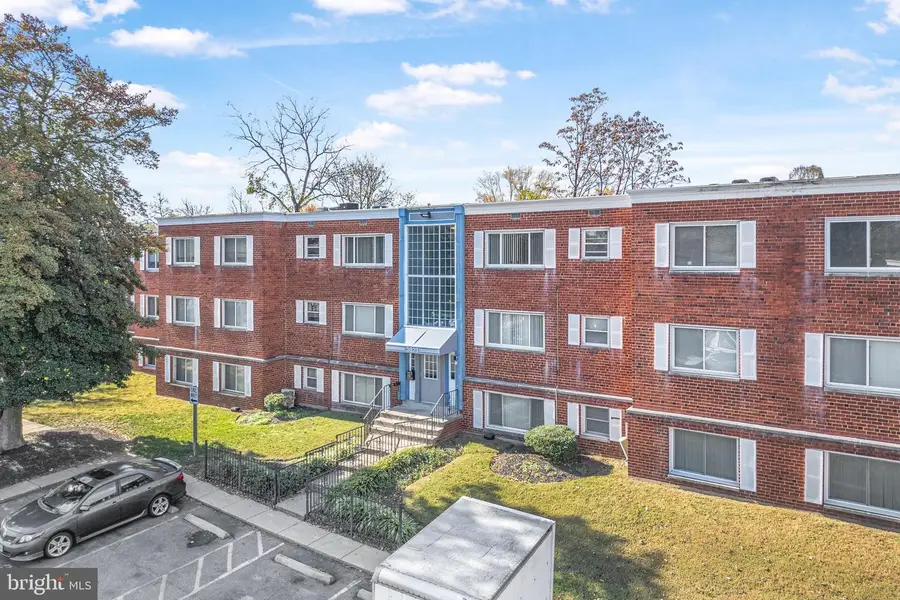 3823 Hamilton St #b-303, Hyattsville, MD 20781 - #2