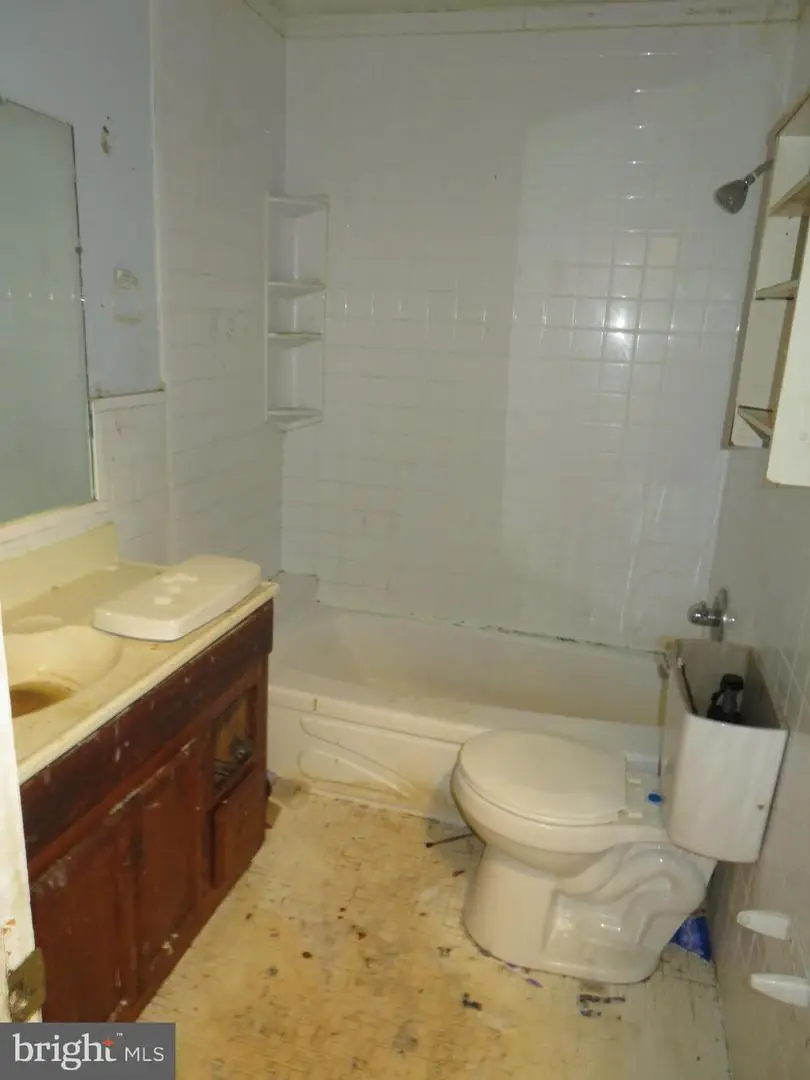 6318 Barrs Ln, Lanham, MD 20706 - Image #3