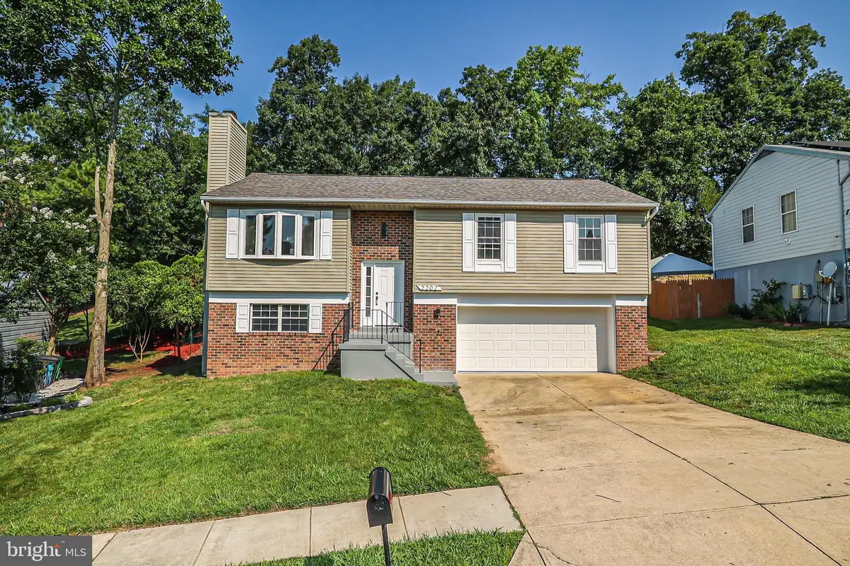 2202 Norlinda Ave, Oxon Hill, MD 20745 - #1