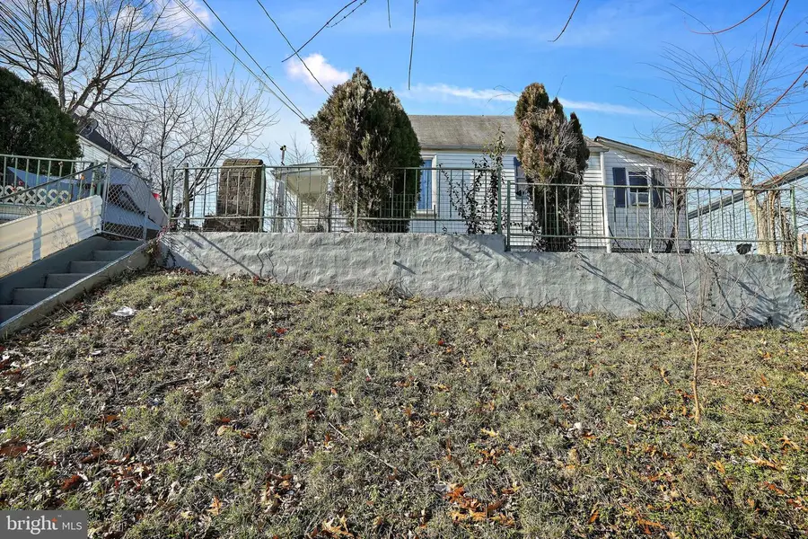 5804 63rd Pl, Riverdale, MD 20737 - Image #2