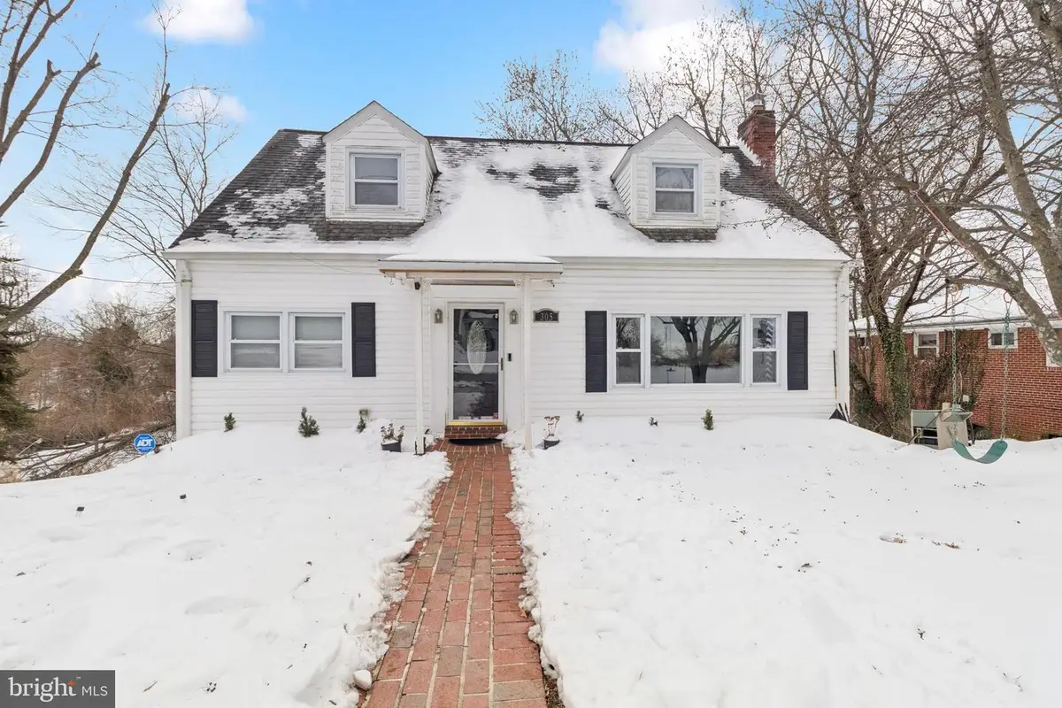 305 Cedar Ridge Dr, Oxon Hill, MD 20745 - #1