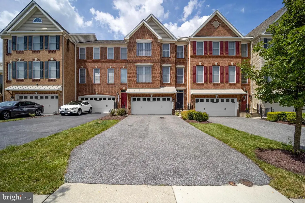 4521 Thoroughbred Dr, Upper Marlboro, MD 20772 - Image #1