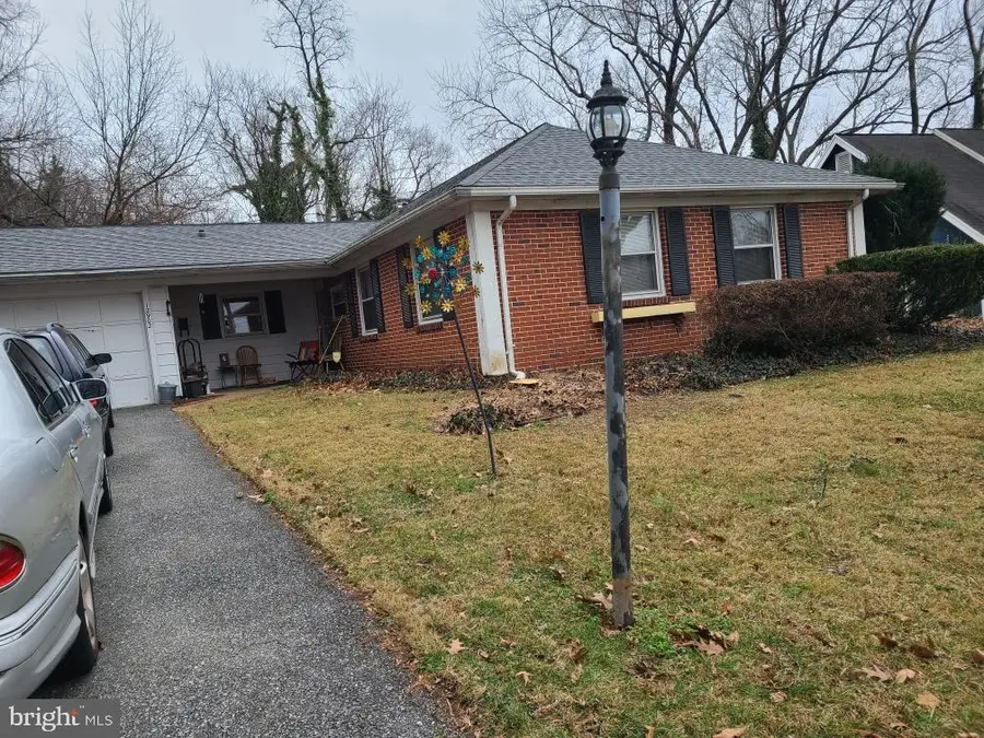 12902 Brunswick Ln, Bowie, MD 20715 - Image #3