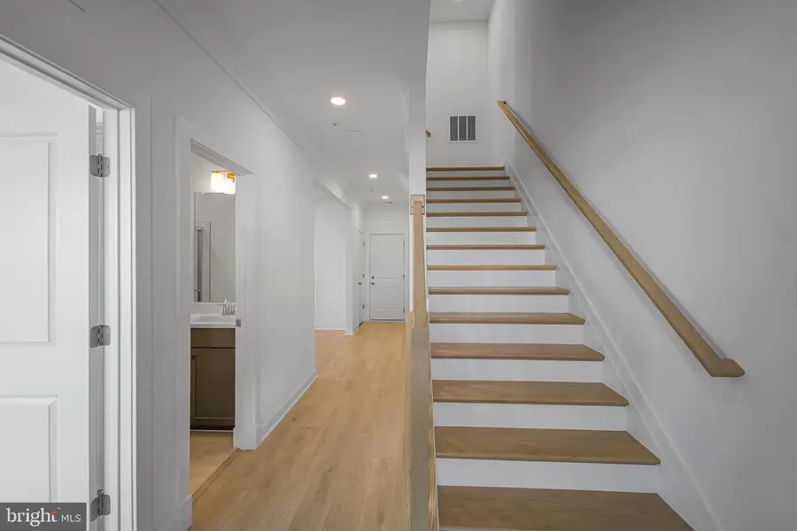 16013 Hyde Park Pl, Bowie, MD 20716 - Image #3