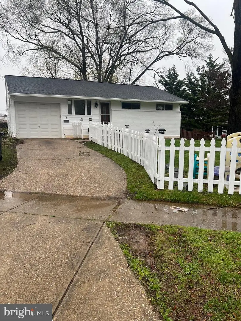 3 Lakecrest Cir, Greenbelt, MD 20770 - Image #1