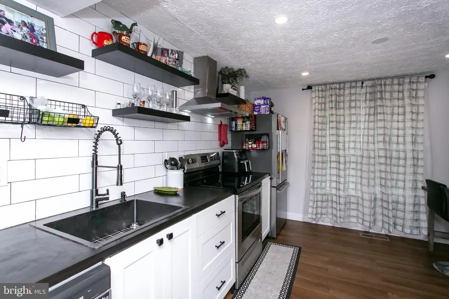 905 Pleasant Hill Ln, Bowie, MD 20716 - #3