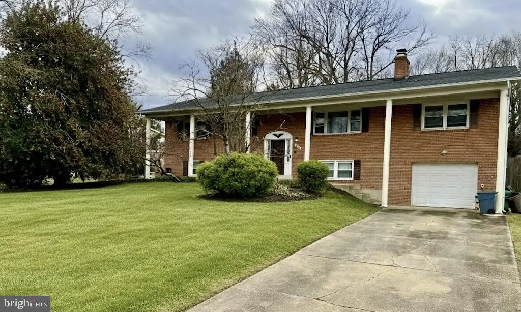 6807 Robinia Rd, Temple Hills, MD 20748 - Image #1