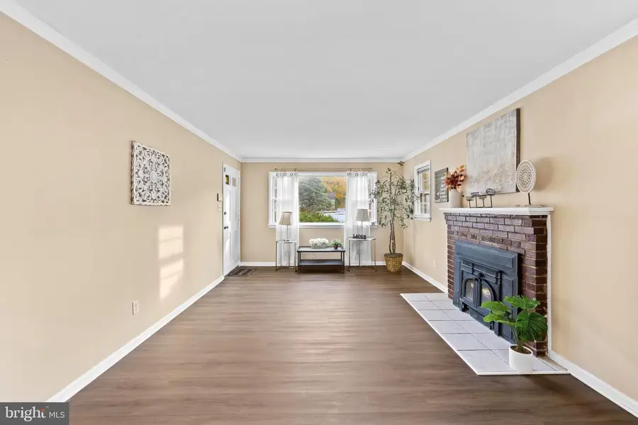 7212 Beltz Dr, District Heights, MD 20747 - Image #3