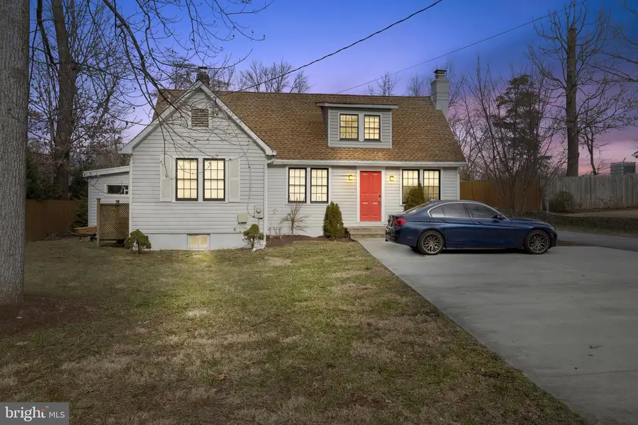 9226 Fowler Ln, Lanham, MD 20706 - Image #2