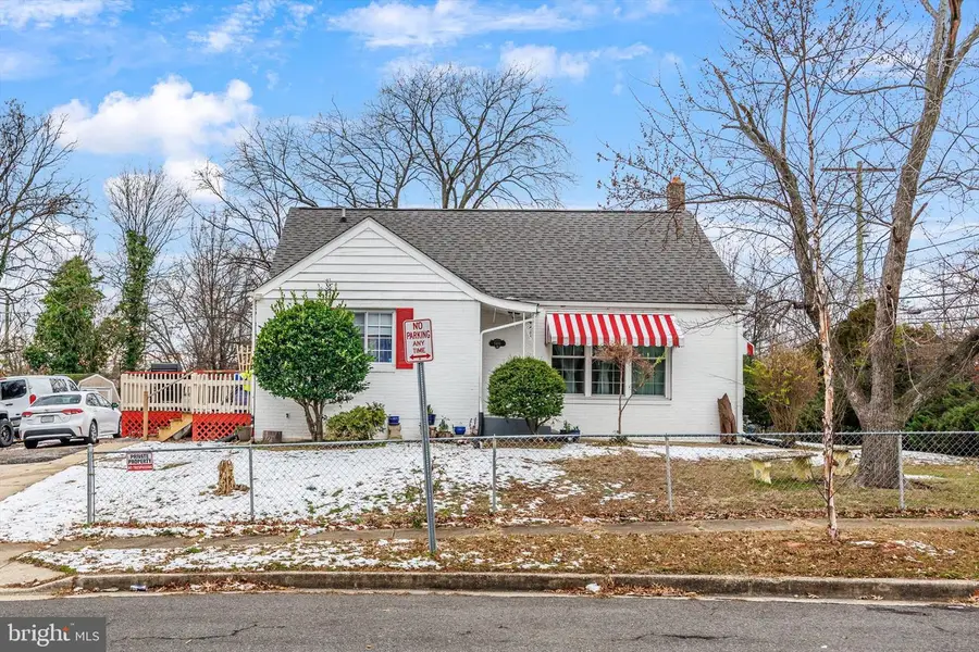 5401 Kenmont Rd, Oxon Hill, MD 20745 - Image #2